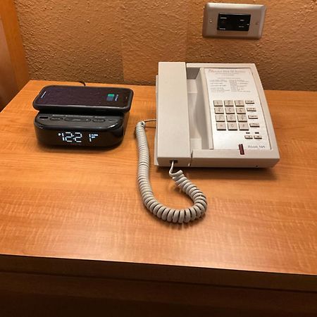 Anaheim Islander Inn And Suites Near Park And Convention Center Dış mekan fotoğraf