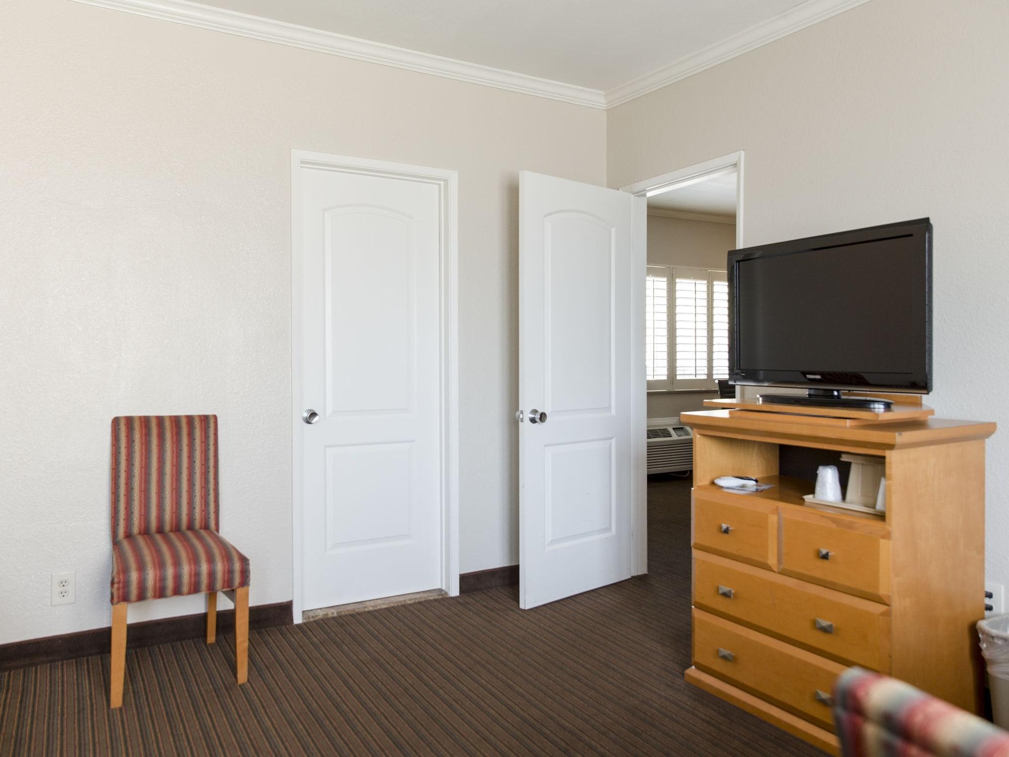 Anaheim Islander Inn And Suites Near Park And Convention Center Dış mekan fotoğraf