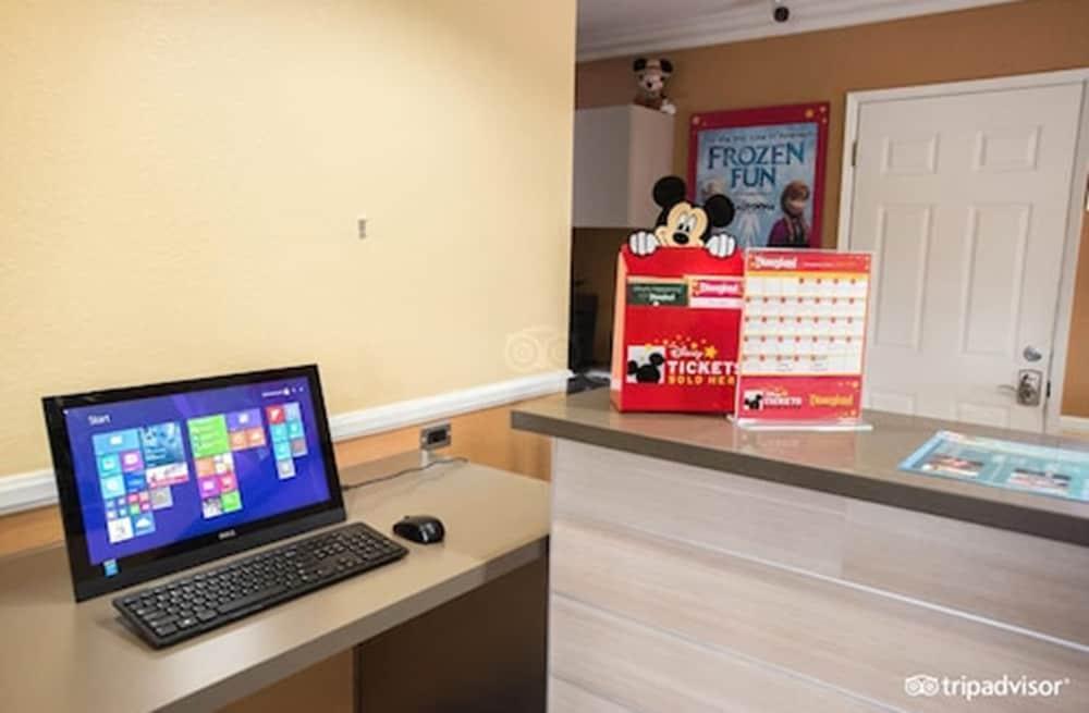 Anaheim Islander Inn And Suites Near Park And Convention Center Dış mekan fotoğraf