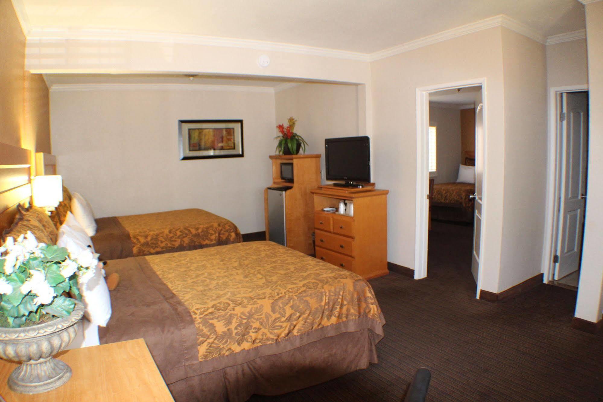 Anaheim Islander Inn And Suites Near Park And Convention Center Dış mekan fotoğraf