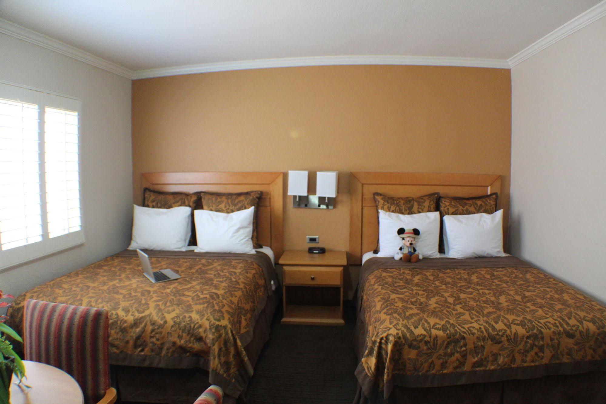 Anaheim Islander Inn And Suites Near Park And Convention Center Dış mekan fotoğraf
